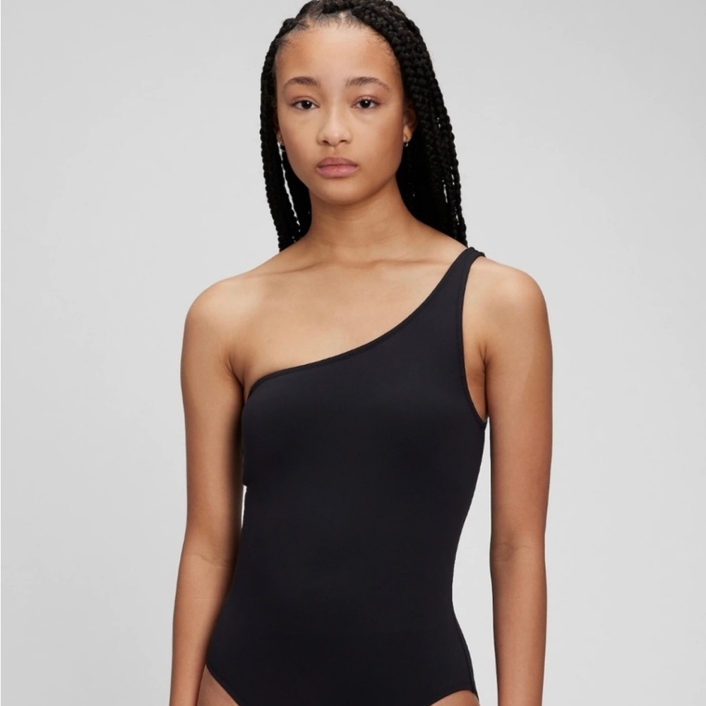 Gap *NWT* Size XS One Shoulder with optional strap one piece swimsuit
